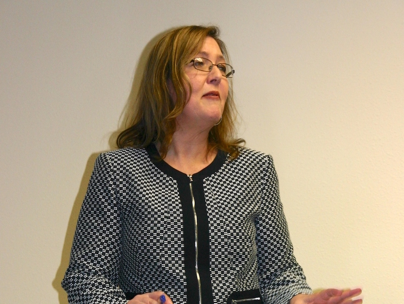 Ileana Rivera presenting