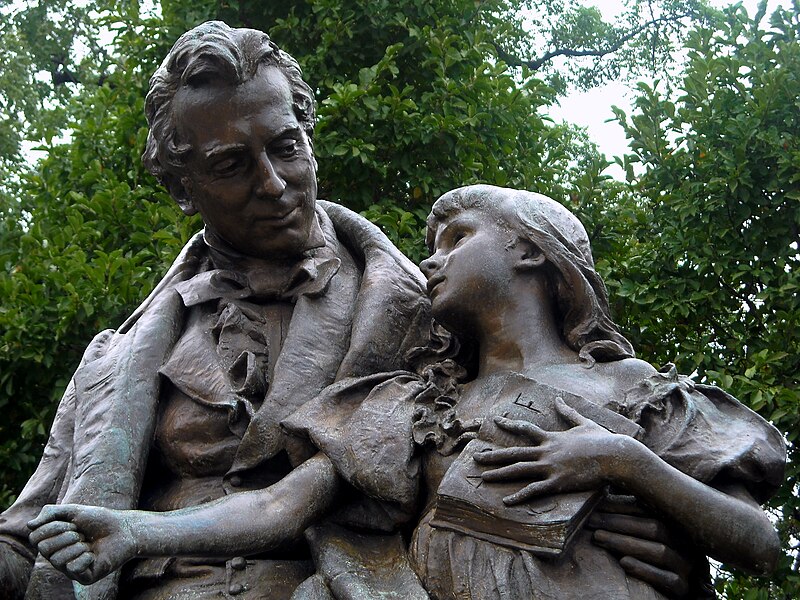 A sculpture portraying Thomas Hopkins Gallaudet teaching Alice Cogswell the manual letter "A". 